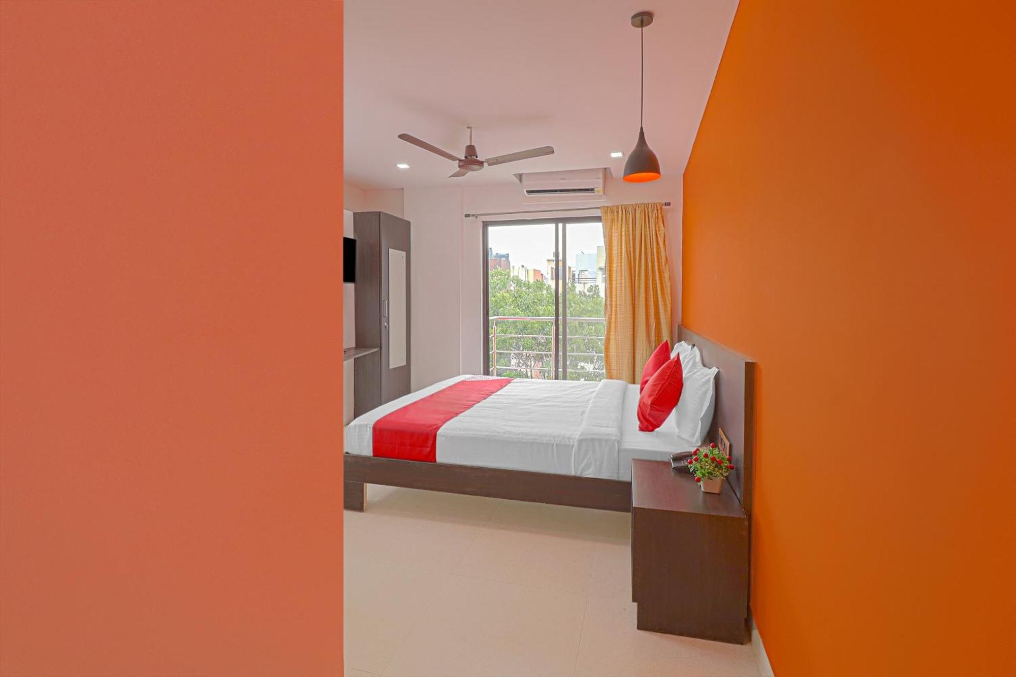 Super Hotel O Blooms Residency Near Baiyappanahalli Metro Station Bangalore Exterior photo